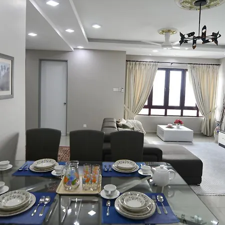 Rafflesia Condominium By Dahlia Homes Kuala Lumpur Luaran gambar